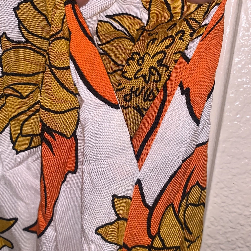 Women’s Sunflower Print Jumpsuit with Pockets - Picture 7 of 12